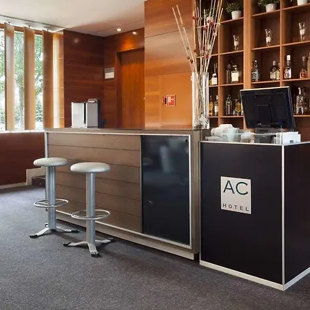 Ac By Marriott מלון