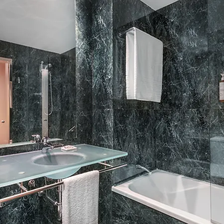 מלון Ac By Marriott 4*