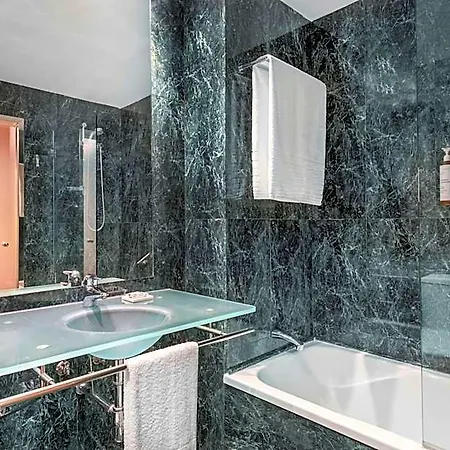 Ac By Marriott מלון 4*