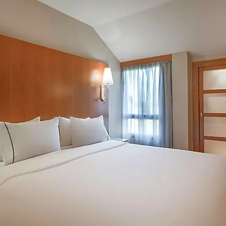 מלון Ac By Marriott